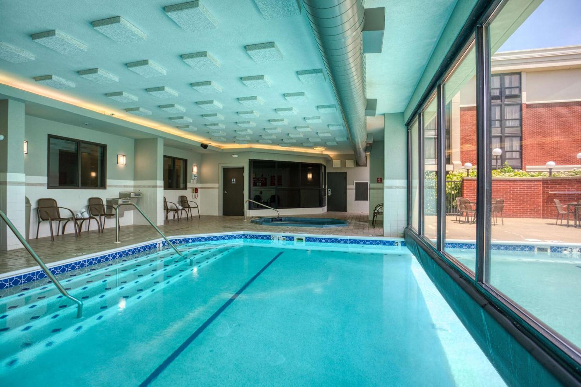 Drury Inn & Suites St. Louis - Fairview Heights Dış mekan fotoğraf